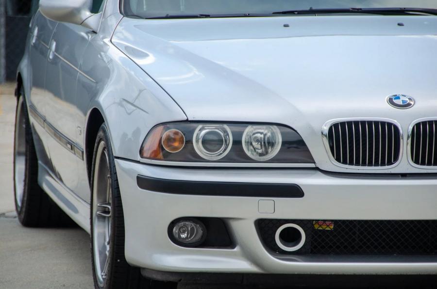Детали экстерьера BMW M5 (E39) 2003 года  (фото 101 из 148)